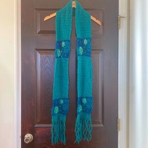 Green Flower Cable Knit Tassel Scarf